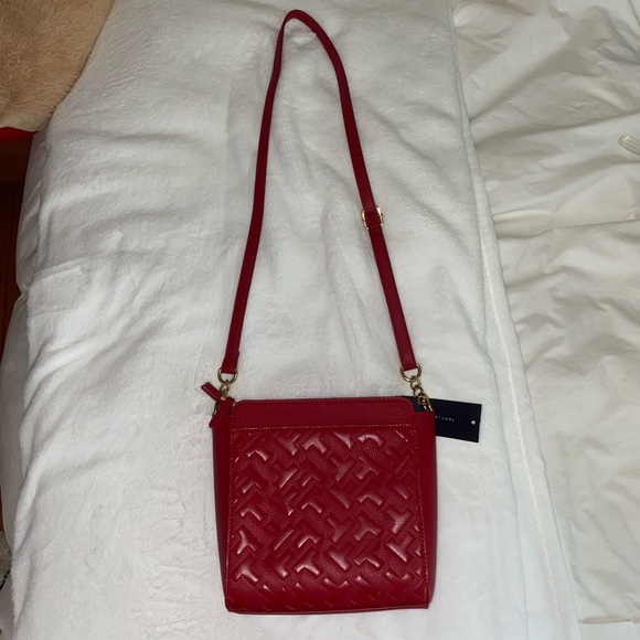tommy hilfiger red purse - Picture 4 of 4